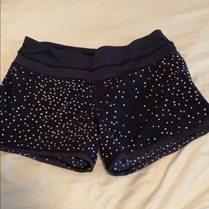 Lululemon groovy run shorts
